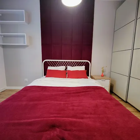 Comfortable Apart, Old Town, Free Parking, Fast Wi-fi, Lift, Ac, Self Check-in 24h, Stare Miasto, Winda, Nowy Budynek, Garaz 0 Zl, Klimatyzacja Apartman